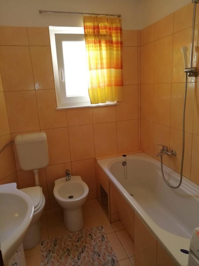Bugenvilija Duće Extérieur photo